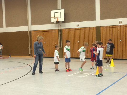 Sport mit Max und Moritz - Klasse 2a und 2b - 2015