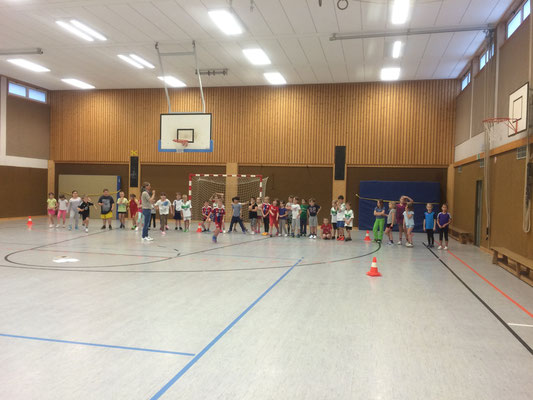 Sport mit Max und Moritz - Klasse 2a und 2b - 2015