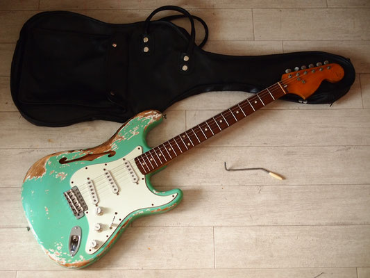 MJT STRATOCASTER レリックボディサーフグリーン MJT STRATOCASTER レリックボディサーフグリーン