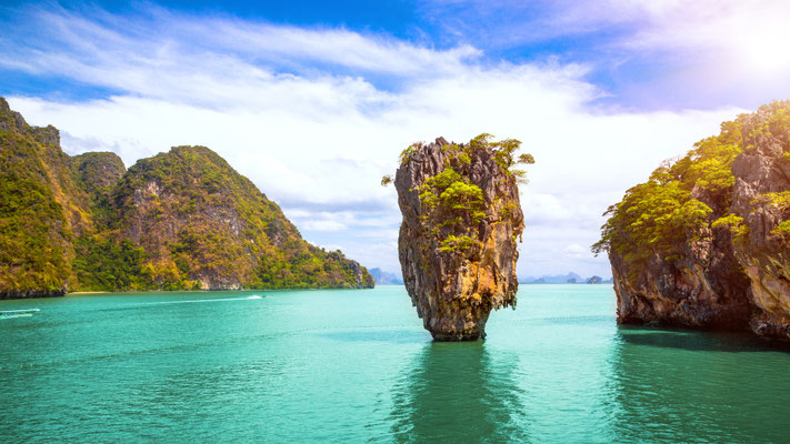 Rainbow Divers Vietnam PADI Dive Center | Aussie Divers Phuket our partner in Thailand PiPi Islands