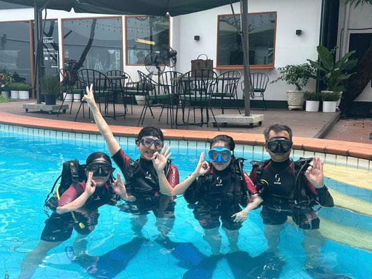 PADI Instructor Development Course (IDC) in Vietnam | 2026 IDC IE Happy Divers Pool Training Nha Trang Vietnam