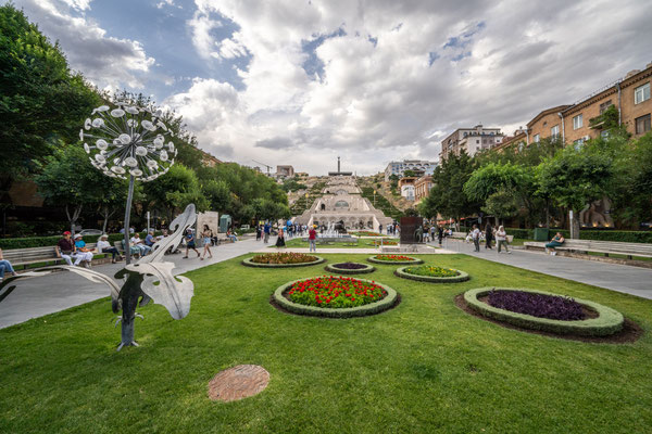 Yerevan, Cascade Complex