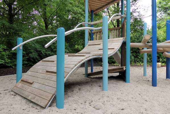 bewegter Schlangensteg