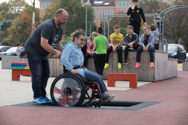 Trampolin Kids Tramp XL, auch für Rollstuhlfahrer