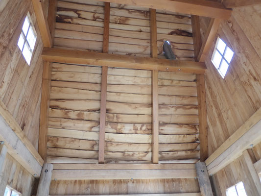 Inneres Spitzdach Waldhäuschen