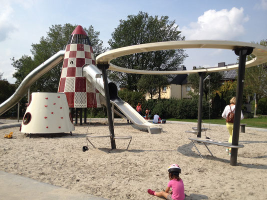 Sandspielanlage Meteorit, Raumkapsel, Rakete