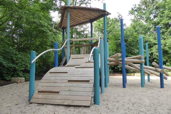 bewegter Schlangensteg