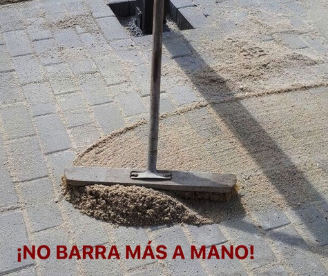 Solución para barrer obras adoquines