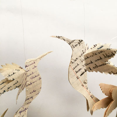 suspension colibri papeterie, création Marie Donnot, atelier idéEphémère, 64260 Bielle