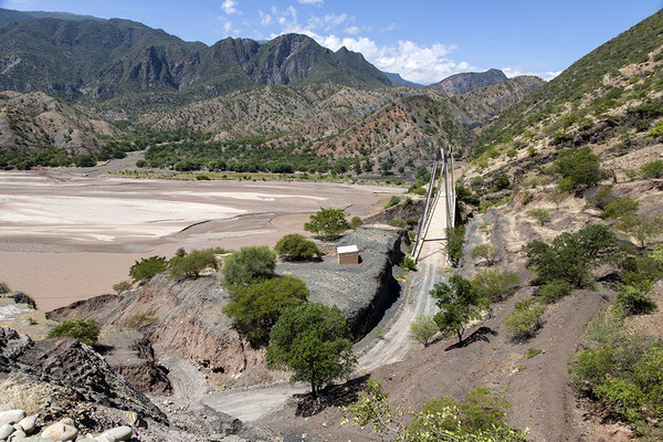 Brücke über dem Rio Grande in Bolivien