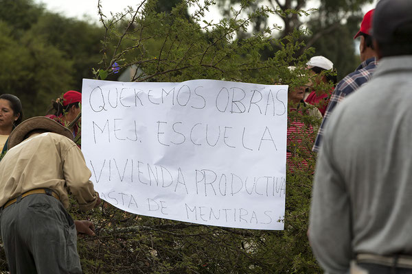 Streikende hinter Tarija