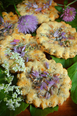 Herhafte Brennnessel-Schnittlauch-Cookies