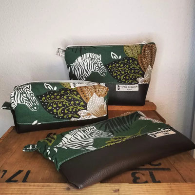 Zebra, dunkelbraun