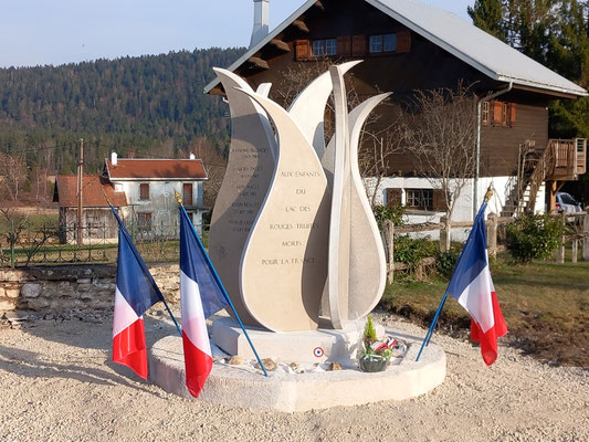 Monument aux morts du lac des Rouges Truites