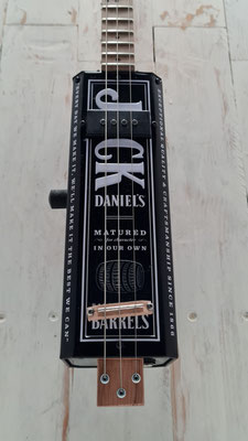 cigar box guitare - roots guitars