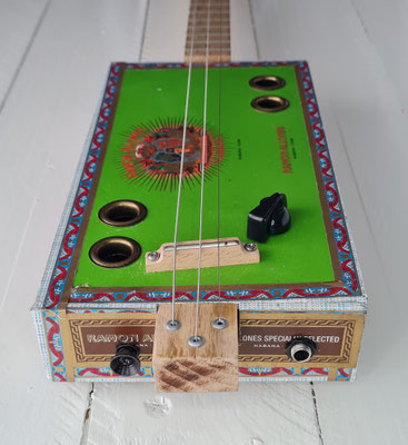 cigar box guitare - roots guitars