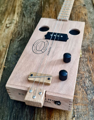 cigar box guitare - roots guitars
