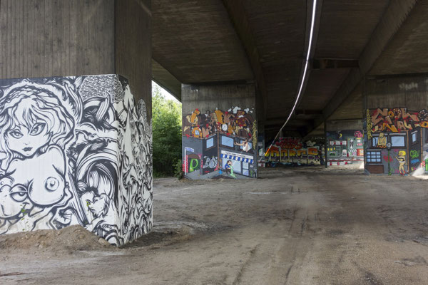 Brücke der A42 über die Vogelheimer Straße, Juni 2016