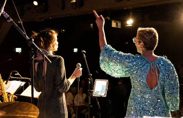This Little Light - Juia und Olga [Foto: Paul Jacot]