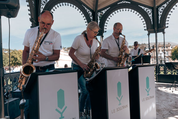 Saxophon-Power auf dem Schlossplatz 2022 [Foto: Nina Josepha Keerl] 