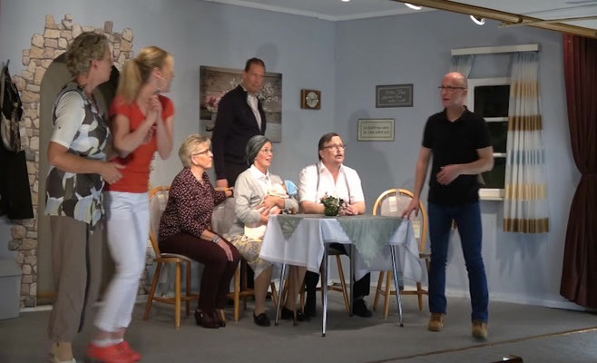  "Ober ick will blots ne lüttje Hochtied, ohn veel Brimborium!"