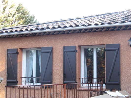 volet marron aluminium