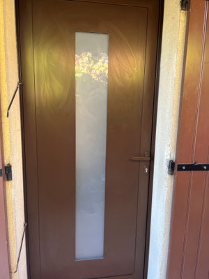 porte d'entrée marron