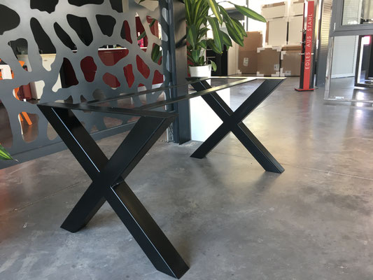 pied de table en X