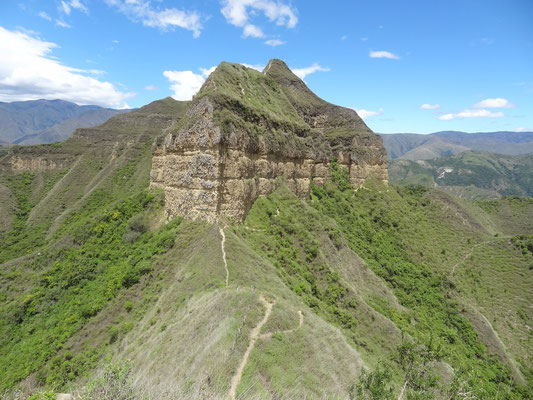 Vilcabamba - sentier vers le sommet du Mandango