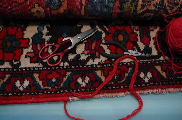 riparazione bordo tappeto Udine- bordo consumato tappeto persiano baktiari- tabriz carpet udine