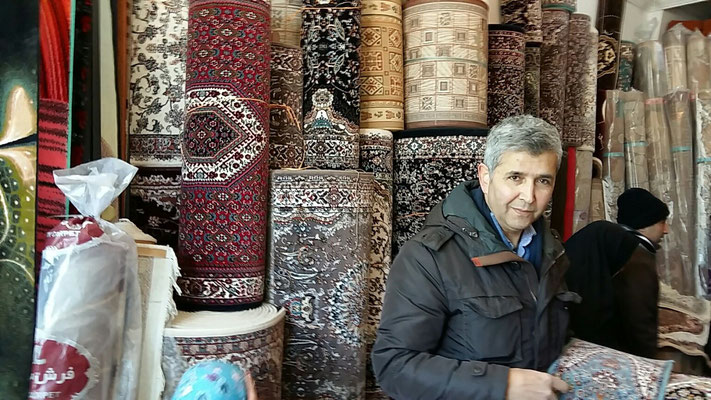 Tappeti Tabriz carpet Udine, titolare sig. Zarepour Javad in Iran per compreare tappeti