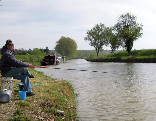 Angler am Canal du Midi