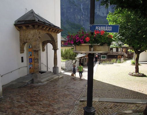 Altes Ortszentrum von Leukerbad mit dem Pfarrgässli. Foto: C. Schumann, 2016