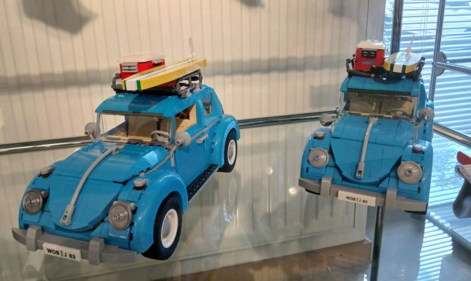 Zweimal Lego – links das Original, rechts das Plagiat. Foto: Christoph Schumann, 2025
