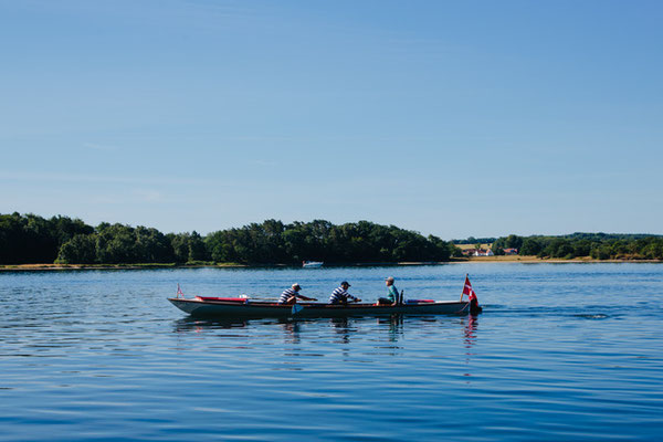 Auf dem Wasser ist das süddänische Inselmeer am schönsten. Foto: Michael Fiukowski & Sarah Moritz/PR