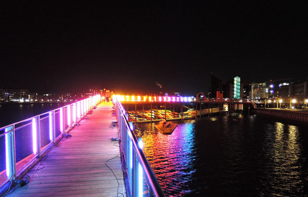 Illuminierte Brücke bei Kalvebod Brygge. Foto: Christoph Schumann, 2020