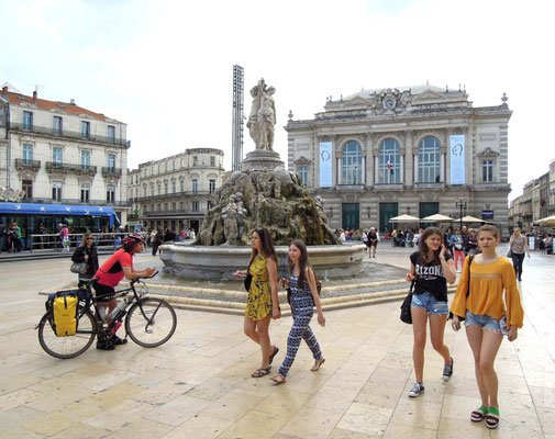 Montpellier: Place Comedie und Opernhaus