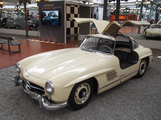 Automobile Schönheit: ein Mercedes-Flügeltürer aus den 1950ern. Foto: Christoph Schumann, 2024