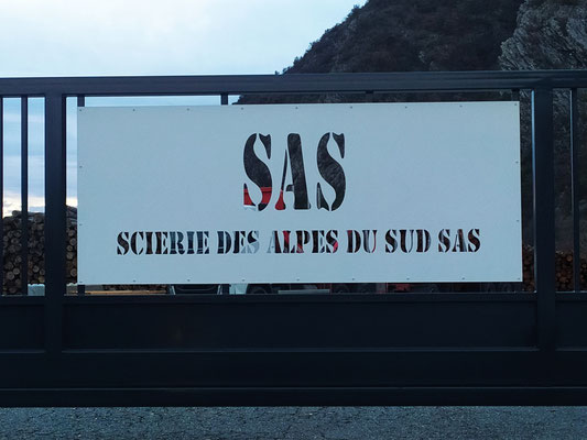 Fabricant enseigne Hautes-Alpes
