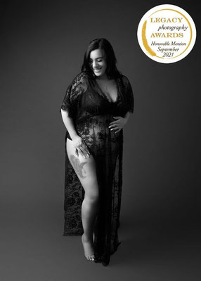 Fine art pregnancy photography with a minimalist style