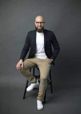 räzise Lichtführung für Business-Portraits – Der High-End Look mit Blitzlicht.