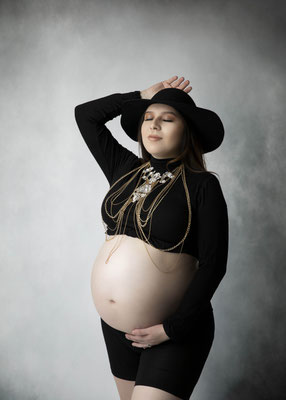 Artistic pregnancy silhouette portrait created in Bavaria