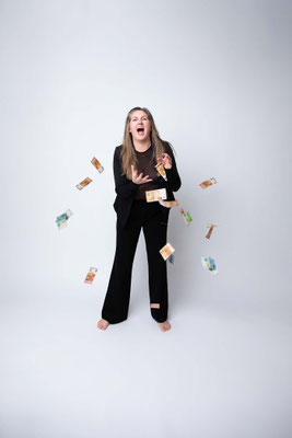 Modernes Business-Portrait für Finanzberaterinnen – Souveränität und Klarheit.