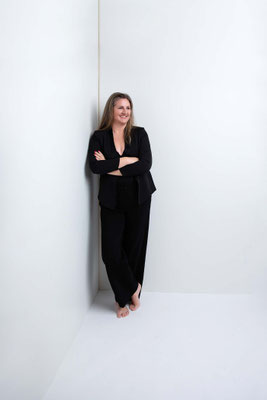 Authentic business photography for speakers and mentors.