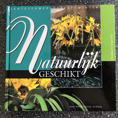 €3,00 incl. BTW/TVA/VAT, excl. transport costs 