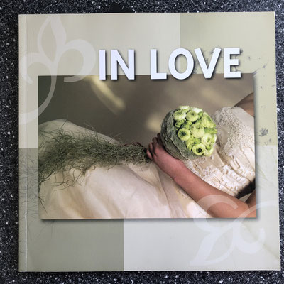 €5,00 incl. BTW/TVA/VAT, excl. transport costs 