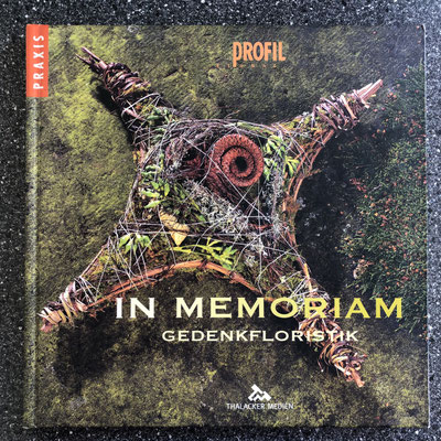 €25,00 incl. BTW/TVA/VAT, excl. transport costs 