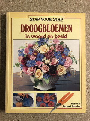 €3,00 incl. BTW/TVA/VAT, excl. transport costs 