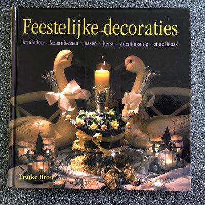 €3,00 incl. BTW/TVA/VAT, excl. transport costs 