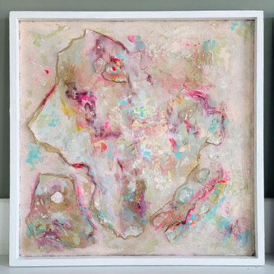 Dissociate I / 24x24x1/ 2024 / Mixed Media